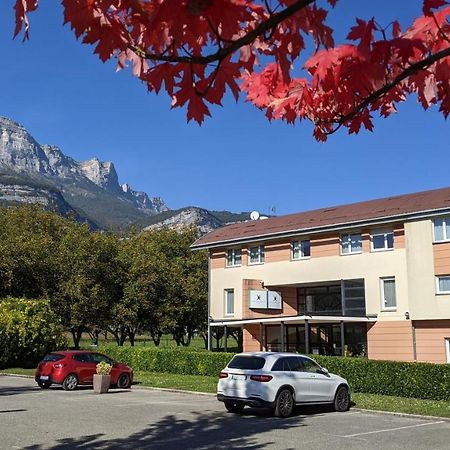Le Domaine Des Fontaines - Hotel & Petit Dejeuner Bernin Exterior foto